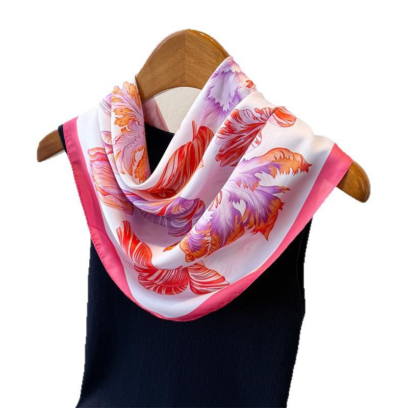 Dating atmosphere Printing simulation silk square scarf Shawl versatile high-end neck small square scarf Head scarf Silk scarf Women