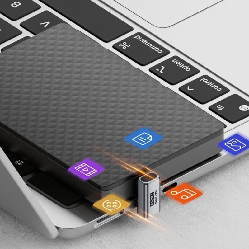 Aluminum USB4.0 Adapter For 8K60Hz Video Output And Multiple Device Compatibility 240W Power Delivery