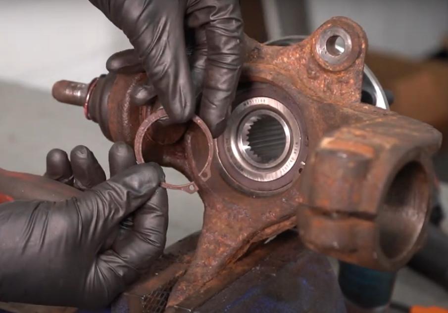 Press Puller for installing and removing pins Ford Transit Tourneo Connect