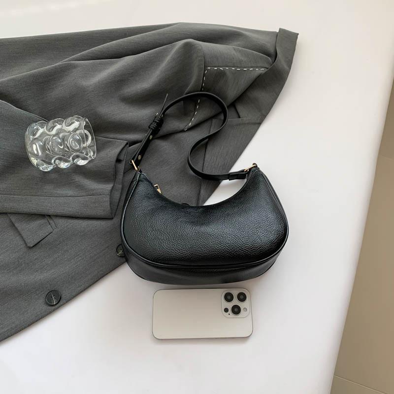 Fashion Armpit Bags for Women Lichee Pattern Crescent Bag Leather PU Purses and Handbags Designer Small Shoulder Bag CLE