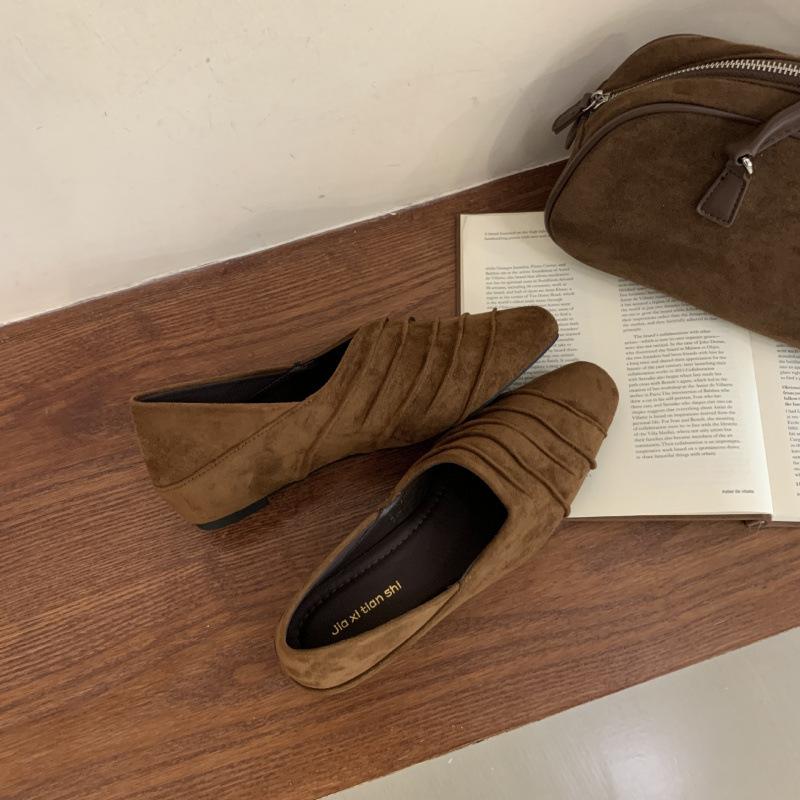 

French pleated deep mouth single shoes women s 2025 autumn one-pedal square head suede loafers temperament youth fashion women s shoes 39 коричневий