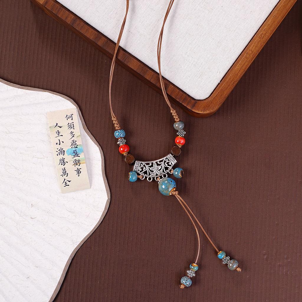Ceramic Necklace Does Not Fade Women's Light Luxury Niche Autumn and Winter Sweater Necklace Jewelry
