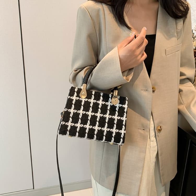 Retro Women's Handbag Shoulder Carrier Bag