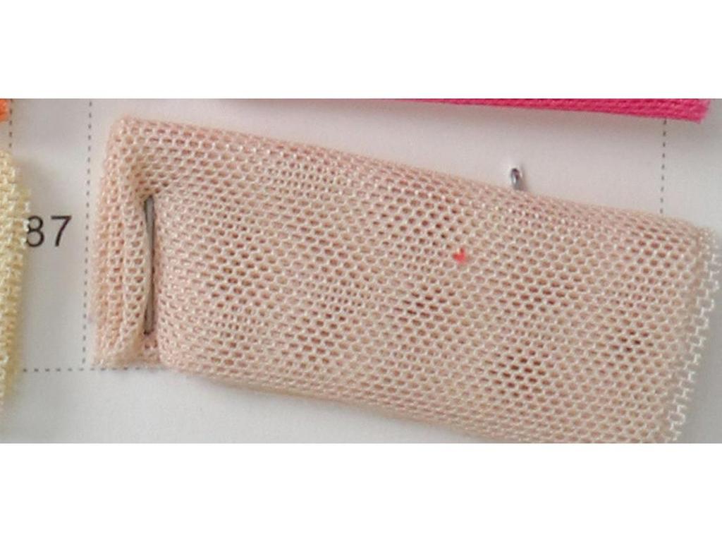 Wysokoelastyczna siateczka poliestrowo-amoniakowa 40D na odzież taneczną i bieliznę