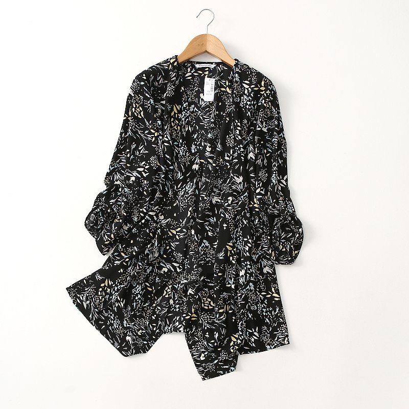 

Foreign Trade Export High Quality Temperament Print Thick Chiffon Shawl Chubby Girl Mid-Length Outerwear Export Plus size women clothing Black Print Euro-2X/3X (Bust size 134)