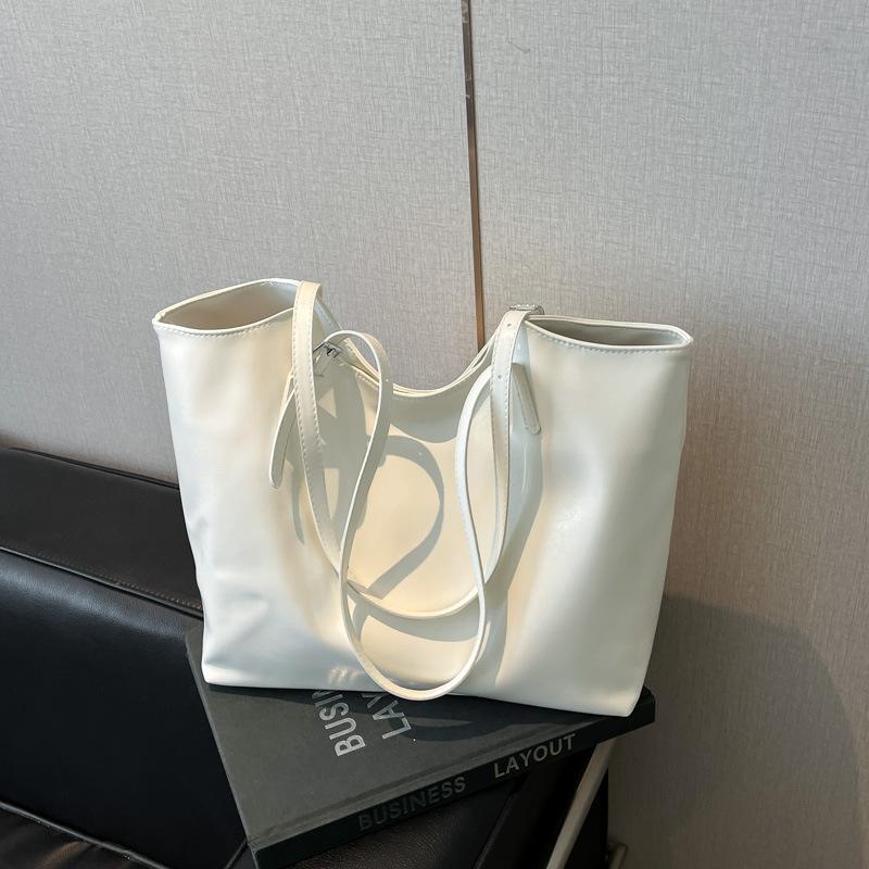 Large capacity tote bag women's 2025 new trend simple Korean version fashion underarm shoulder handbag mother and child bag