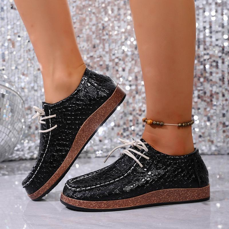 Autumn New Lace-up Casual Shoes 2025 Autumn New Plus-size Low-top Shoe Women