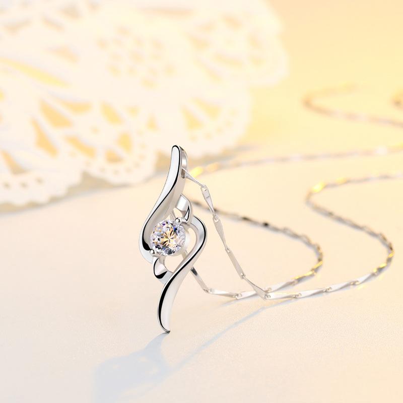 Jewelry Only Love Smart Pendant Korean Edition Temperament Lamp Luxury Haoshi Necklace Fashion Female Ins Premium