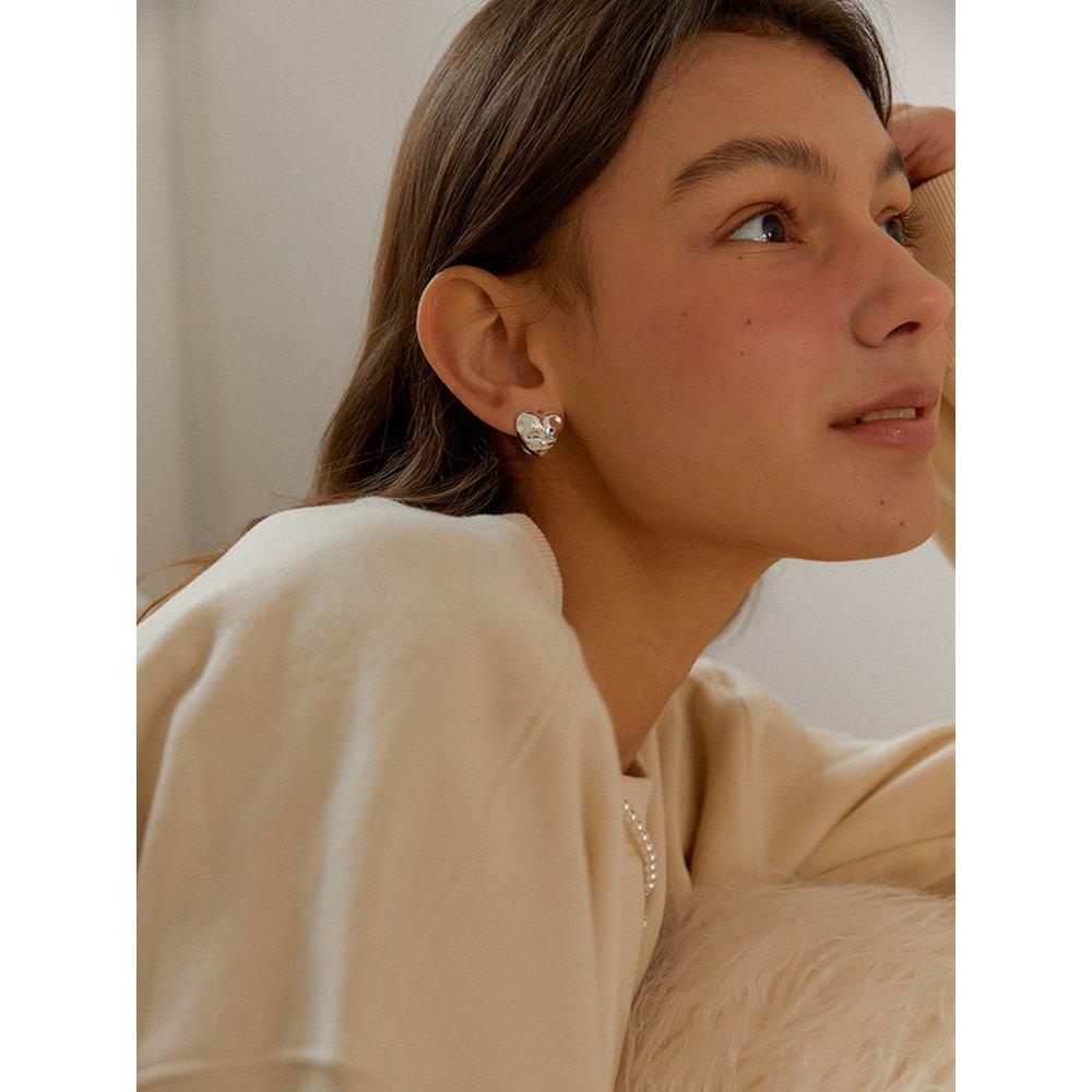 Bumpy Love Earrings (2 Sizes)