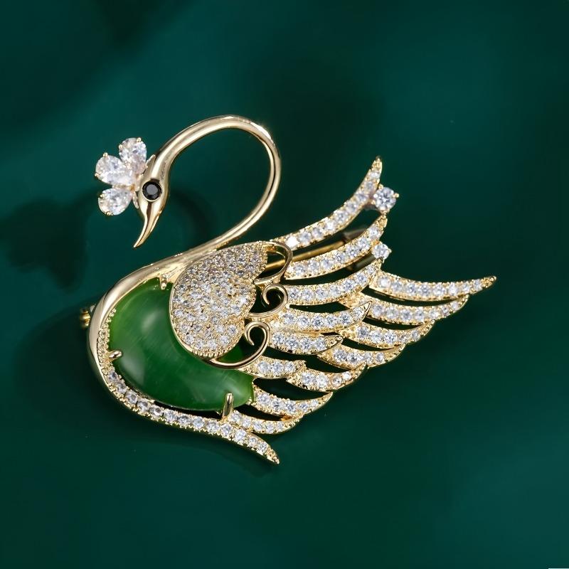 

Swan Brooch, Exquisite and Luxurious, Fixed Clothes, Anti-glare Cardigan, Sweater Pin, Suit Accessory Gift