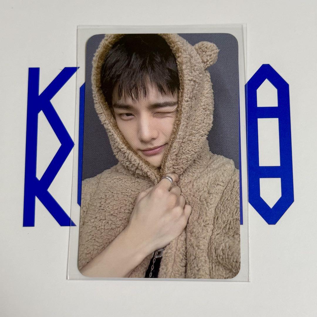 

[USED] Stray Kids KARMA ReSpa Listening Party Purchase Bonus FANS Hyunjin