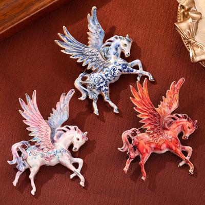 Flying Horse Brooch Zinc Alloy Enamel Horse Lapel Pin Sweater Cardigan Coat Business Suit Decoration Men Women Clothing Accessories