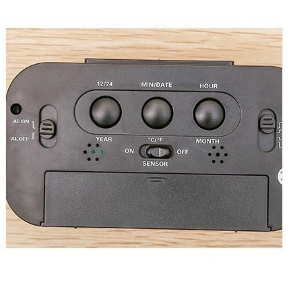 Temperature Display Digital Alarm Clock Battery Operated Bedside Alarm Clock For Bedside