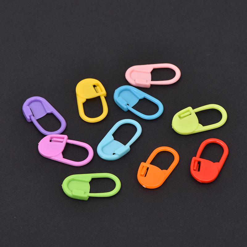 1000 Small Plastic Safety Pins for Clothing and Crafts