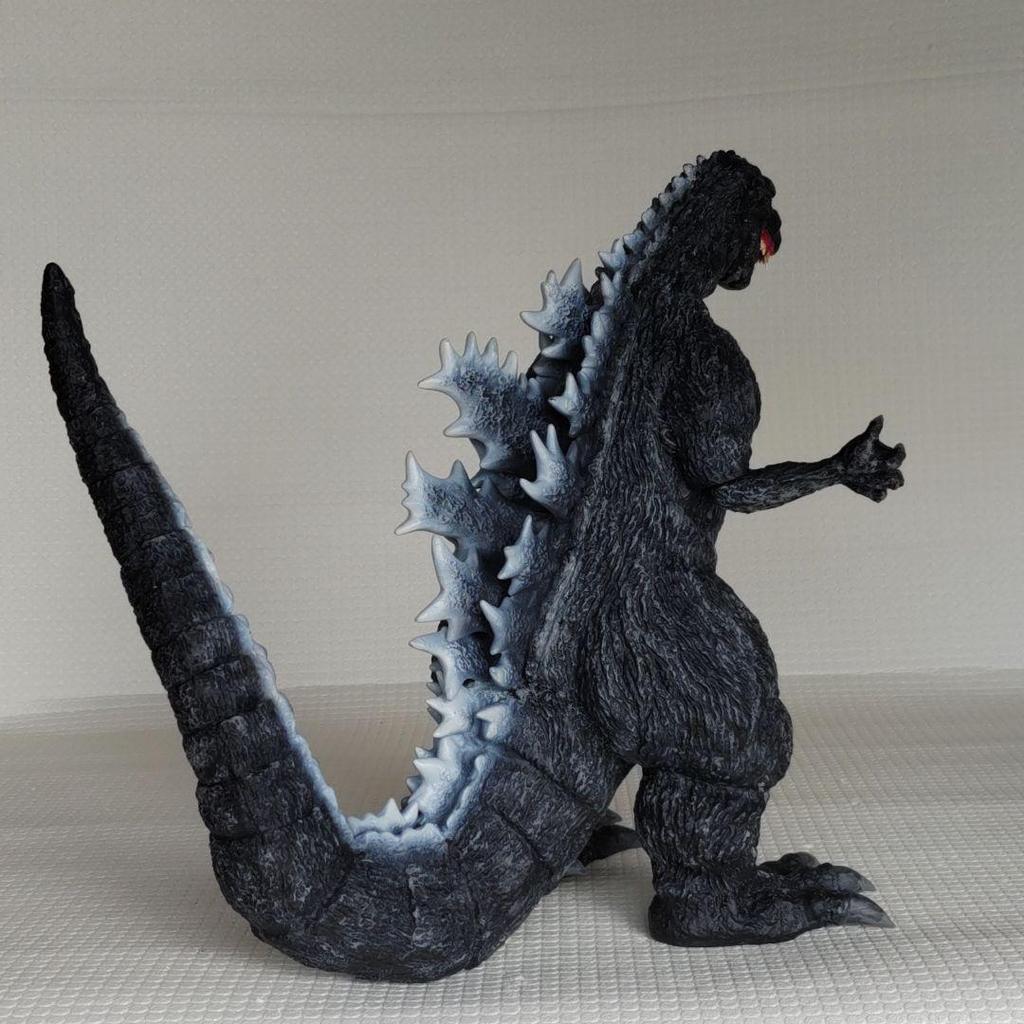 [USED] First Godzilla figure