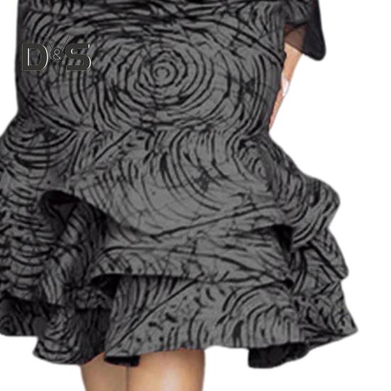 Женское платье с круглым вырезом — фото 3