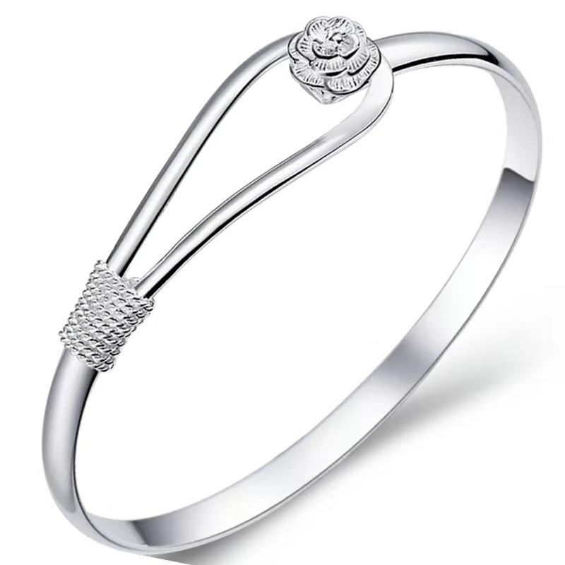 Brățară Stea Placată cu Argint de Ziua Îndrăgostiților pentru Femei - Cadou Trendy în Stil Douyin pentru Cea Mai Bună Prietenă