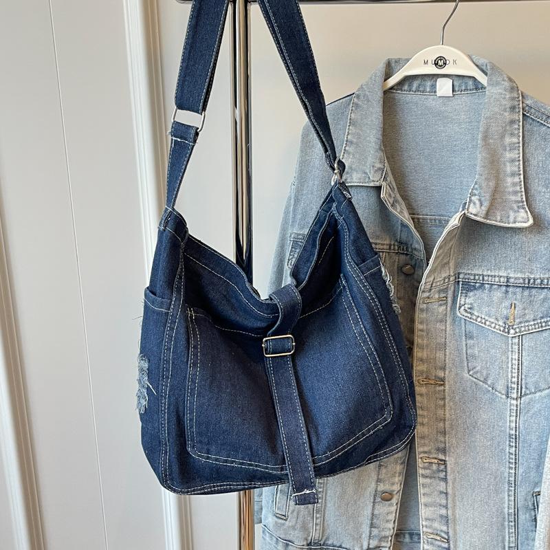 Korean version of casual large-capacity underarm bag women's bag 2025 new simple denim bag fashion messenger shoulder bag