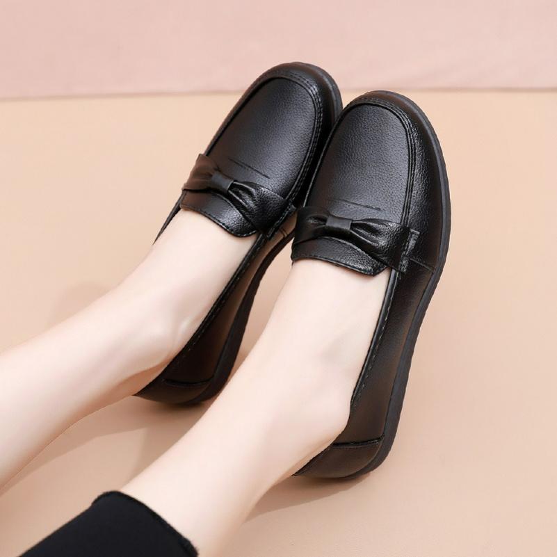Spring and Autumn Mother Shoes Non-slip Soft-soled Single Shoes Comfortable Non-slip Women's Shoes Black Work Shoes
