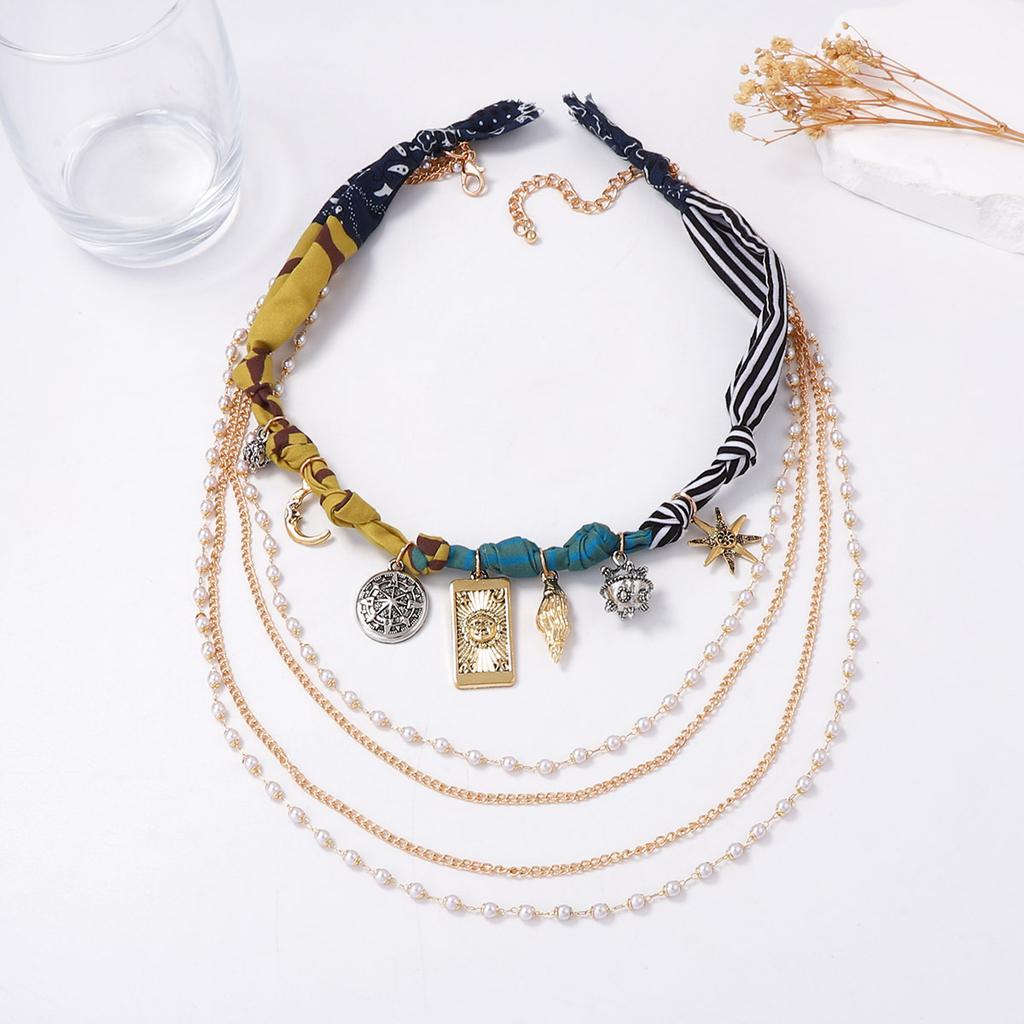 Persönlichkeitstrend lässiger INS-Wind Schal Legierung Multi-Anhänger Imitation Perlenkette Mehrschichtige Halskette