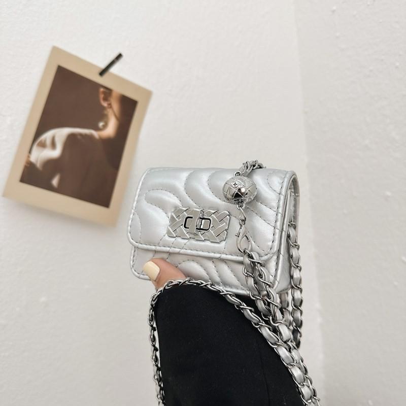 IELGY niche texture armpit bag, fashionable small square bag, high-end chain messenger bag