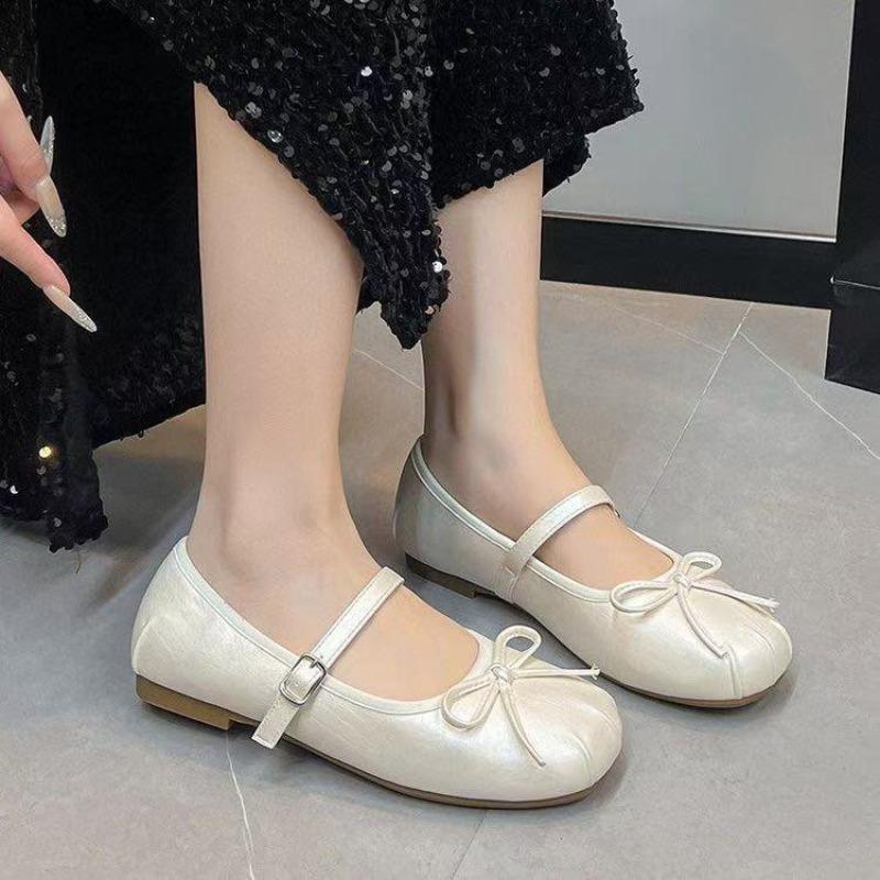 

Flat-bottomed silver bow ballet light-mouth single shoes women s autumn new Mary Jane soft-soled small leather shoes 40