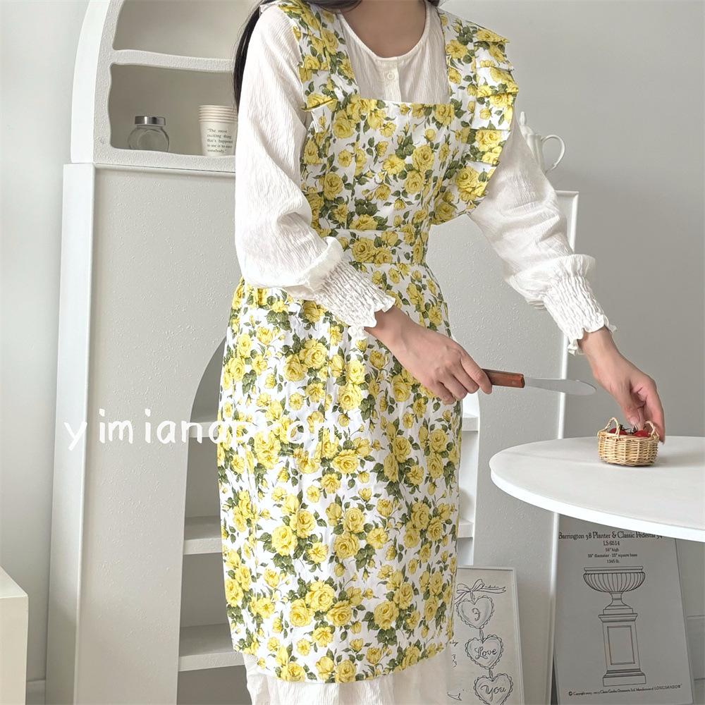 

Handmade floral apron cafe beauty salon rose