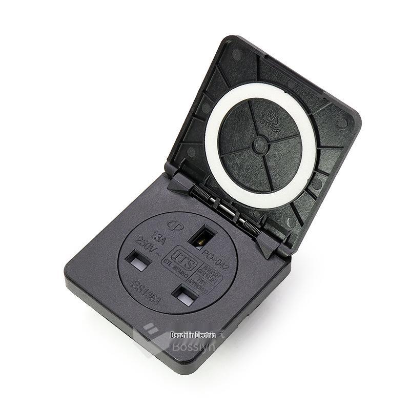 UK Standard Waterproof 13A Outdoor Socket with Square Cover for Construction and Industrial Use