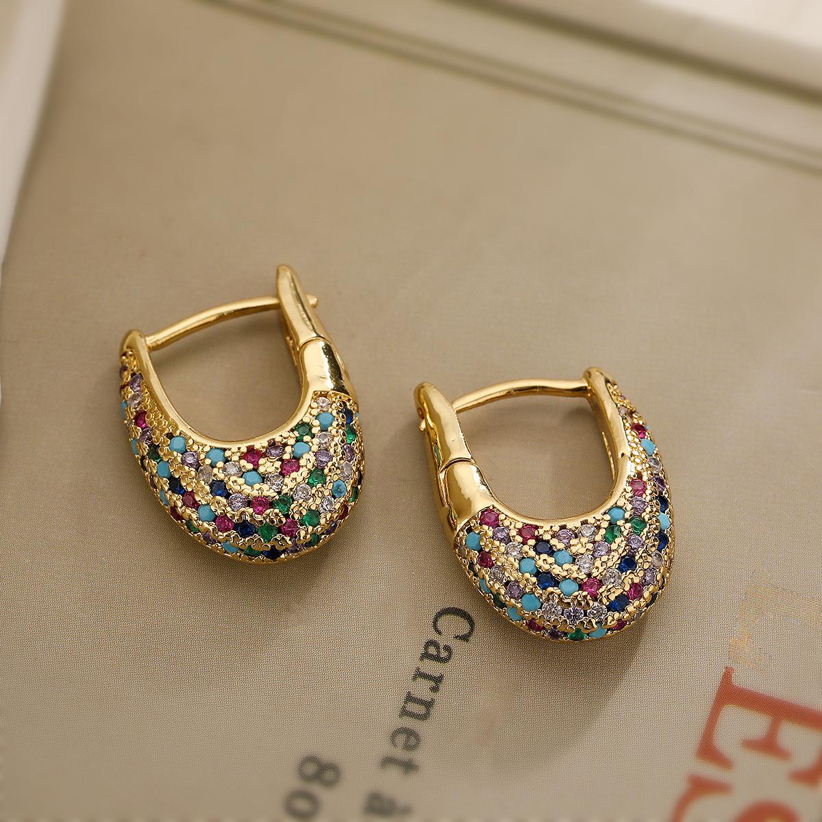 

Aogu 18K Gold-Plated Zircon U-Shaped Earrings - European & American Style, Light Luxury Design, Unique & Elegant for Women