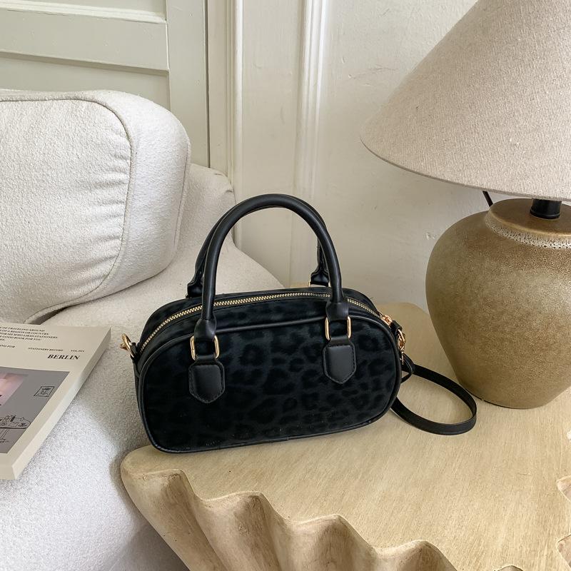 

New Fashi Classic Leopard Print Square Crossbody Bags Zipper Popularity Luxury Handbags for Women Bowling Bag Shoulder Bags чёрный
