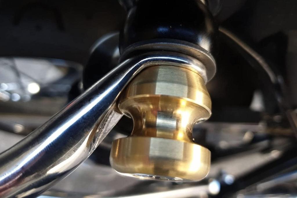 Motone CAPSTAN Brass Cargo Hook for SpeedTwin and Scrambler 900 T100/T120, 900, (OTS009)