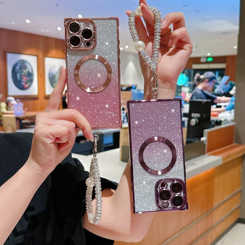 Glitter Case For iPhone 16 Pro Max 17 14 15 Plus Bracelet Short Chain Pearl Diamond Strap Lanyard Shockproof Magnetic Soft Cover