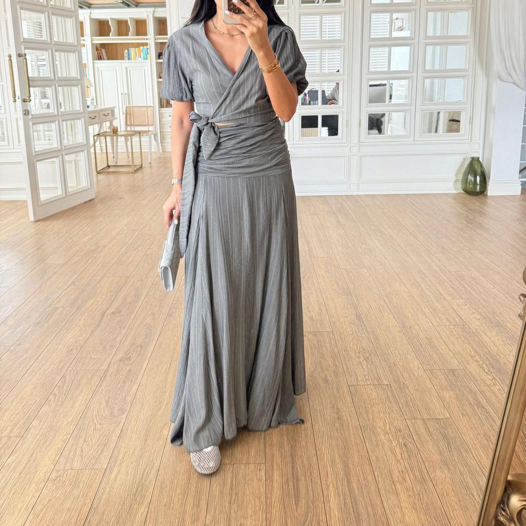 European and American Women's Clothing New Cross V-neck Short-sleeved Short Top Pleated High-waisted Long Skirt Set