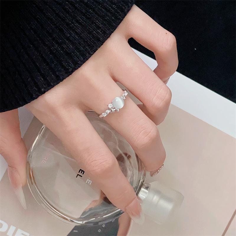 

Recommended Imitation White Chalcedony Diamond-Set Open Ring, High-End Elegant Bow, Personalized Ring Adjustable opening