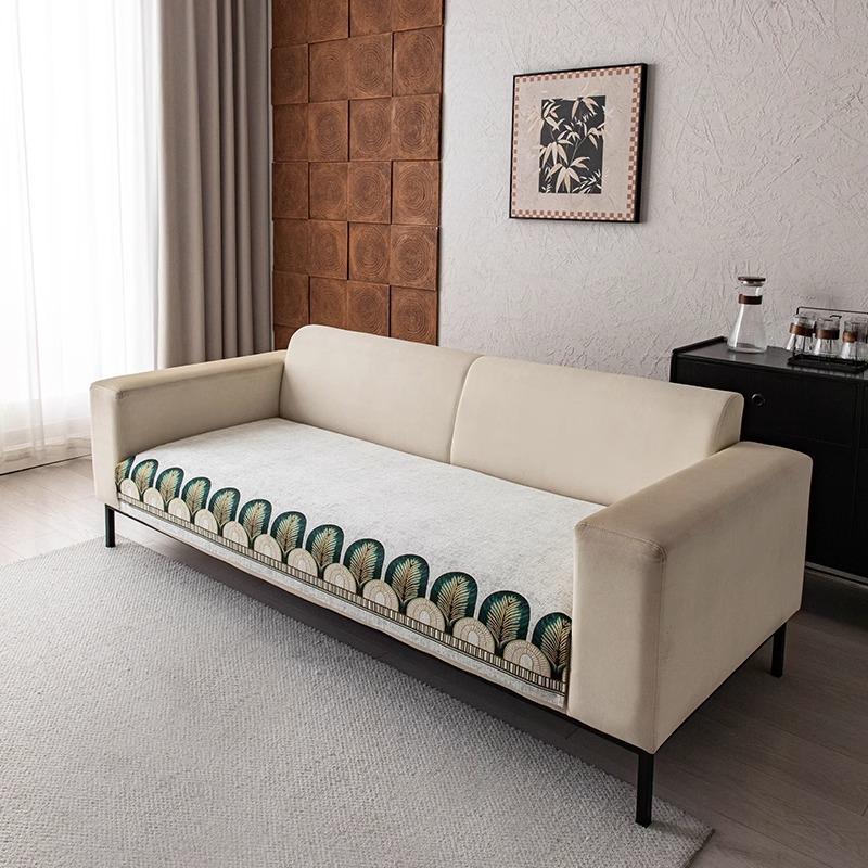 

French light luxury sofa cushion universal in all seasons, cream wind non-slip seat cushion 2025 new chenille sofa cover 70*70cm