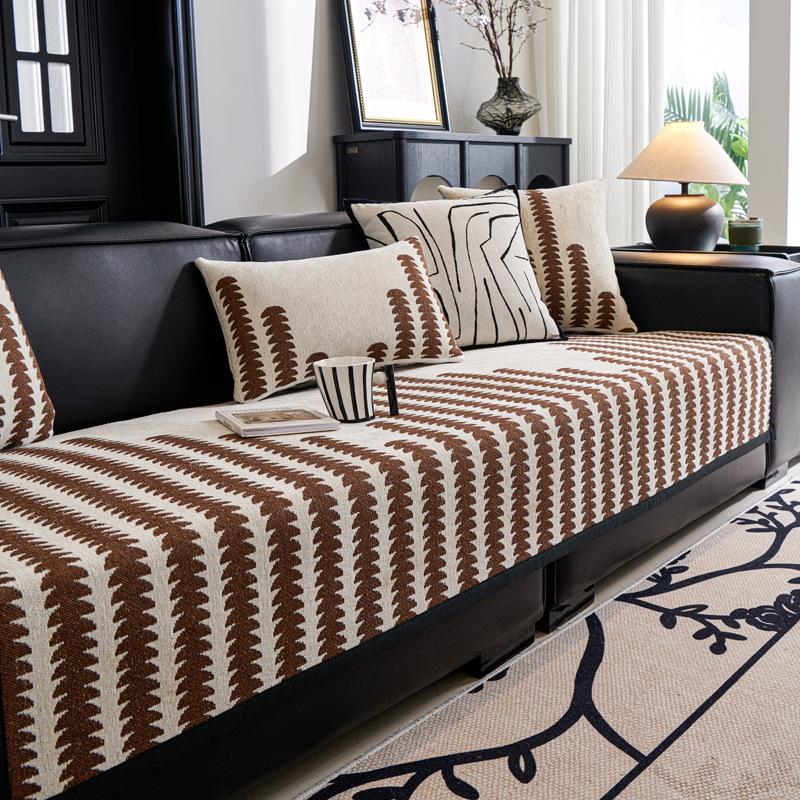 Жаккардовая подушка для дивана из синели для пожилых людей — фото 10