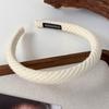 Autumn & Winter Korean Style Vintage Wool Twill Headband for Elegant Outings