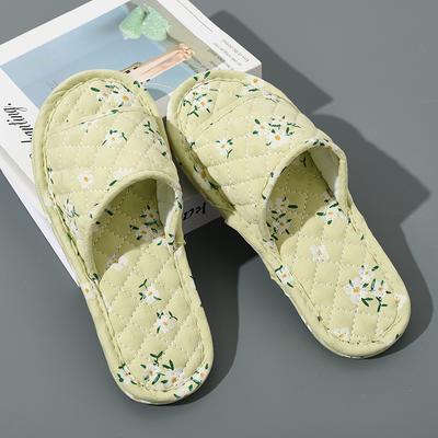 Comfortable Stylish Fabric Slippers for Women, Perfect Indoor Soft Slides for Quiet Enjoyment