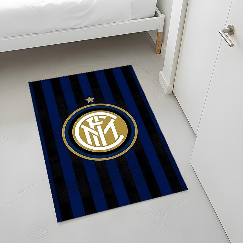 FC Internazionale Milano (41) Tappeto Adatto per Soggiorni Camere da Letto Stanze per Computer Zone Pranzo e Posizionamento Sotto Tavoli e Sedie Anche un Ideale C