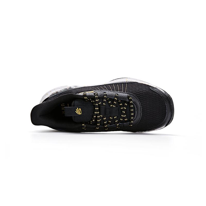Under Armour Curry 3Z7 Black Black Metallic Gold Big Kids 3026623-001