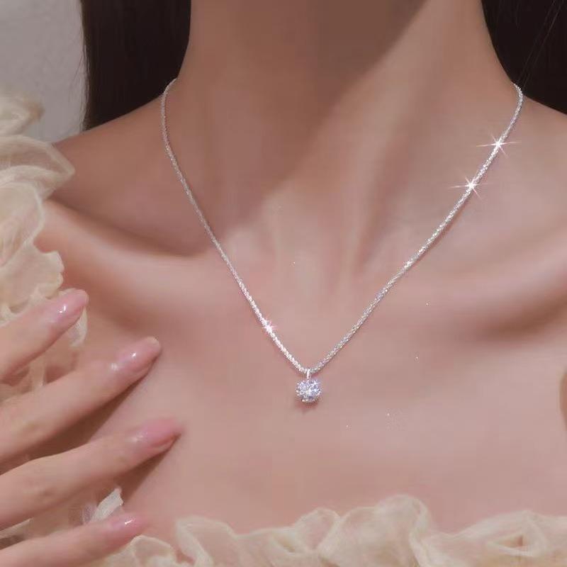 New Sparkling Silver Necklace with White Zircon Pendant Women Trendy Clavicle Chain Choker Wedding Party Jewelry Gift