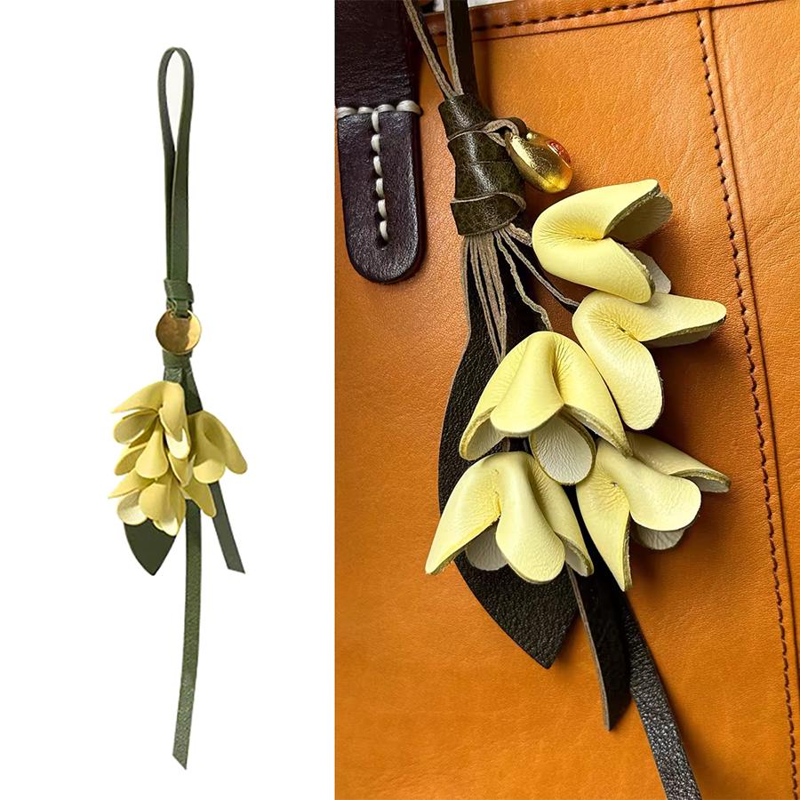 Fruit Flower Charm Keychain Mulberry Strawberry Tomato Pea Insect Chamomile Tulip Tree Key Bag Accessories