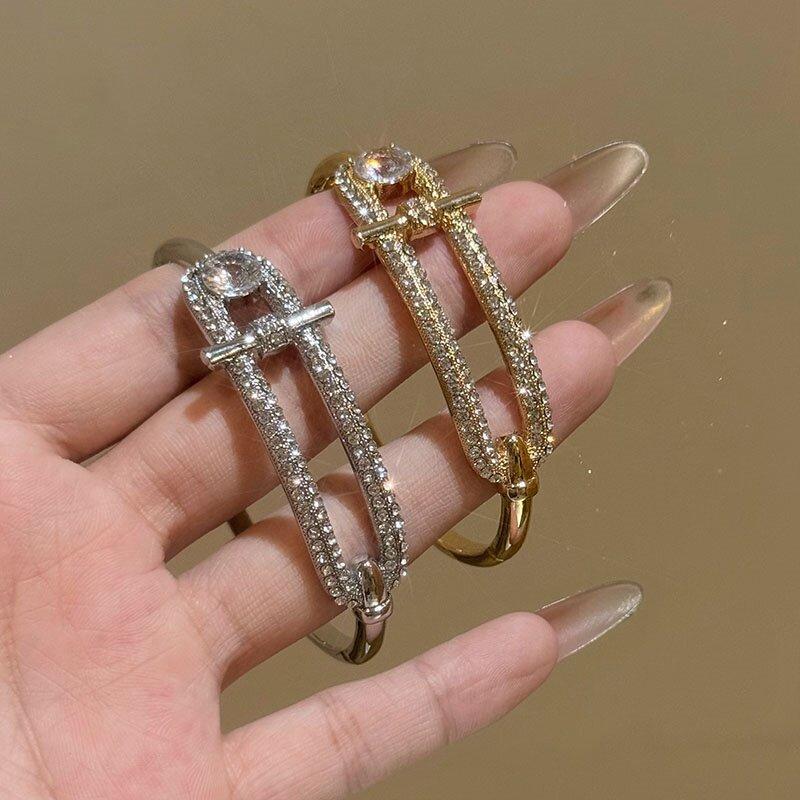 High-end Versatile Open Bracelet, Slightly Inlaid Zircon Hollow Buckle Fashion Women Jewelry