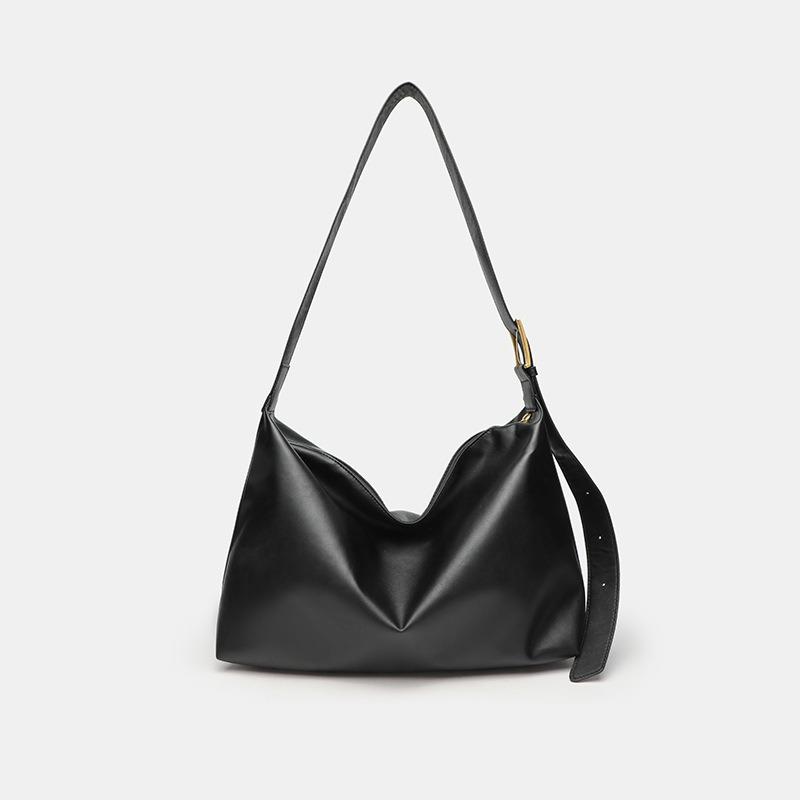 Versatile bag soft collapse simple wind shoulder bag large bag new commuter bag women's large capacity messenger bag