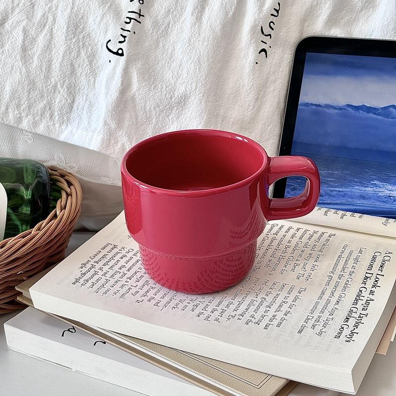

Высоко выглядящая Простая Новогодняя Рождественская Красная Ретро Красная Керамическая Кружка Мультяшная Кофейная Чашка Подарок для Пары Чашка для Воды 300ml