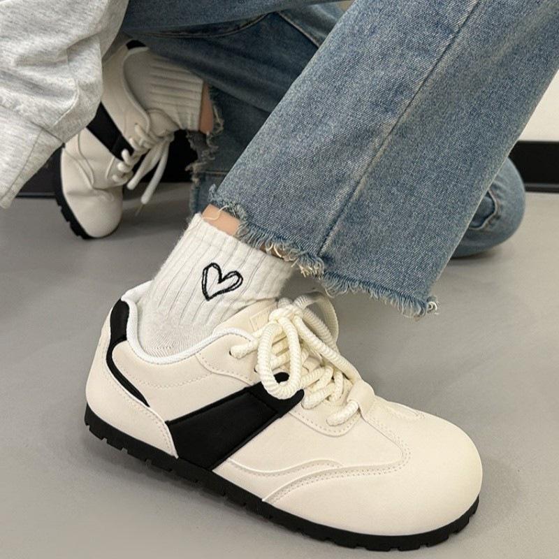 Spring and autumn German training shoes women's 2025 new flat-bottomed lace-up board shoes versatile ins trendy niche design casual shoes