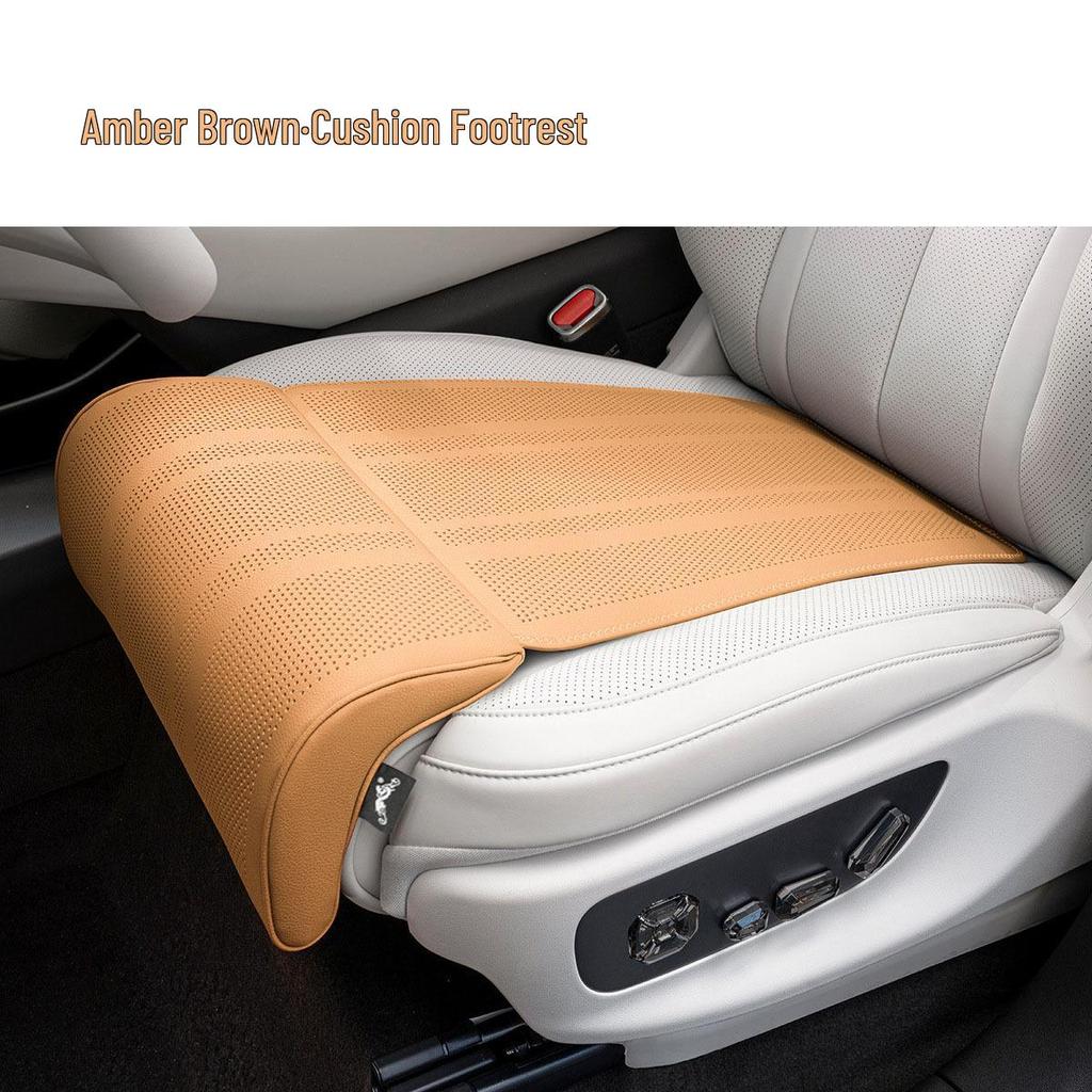 Uniwersalny pokrowiec na fotelik samochodowy na cztery pory roku ze zintegrowaną poduszką pod nogi