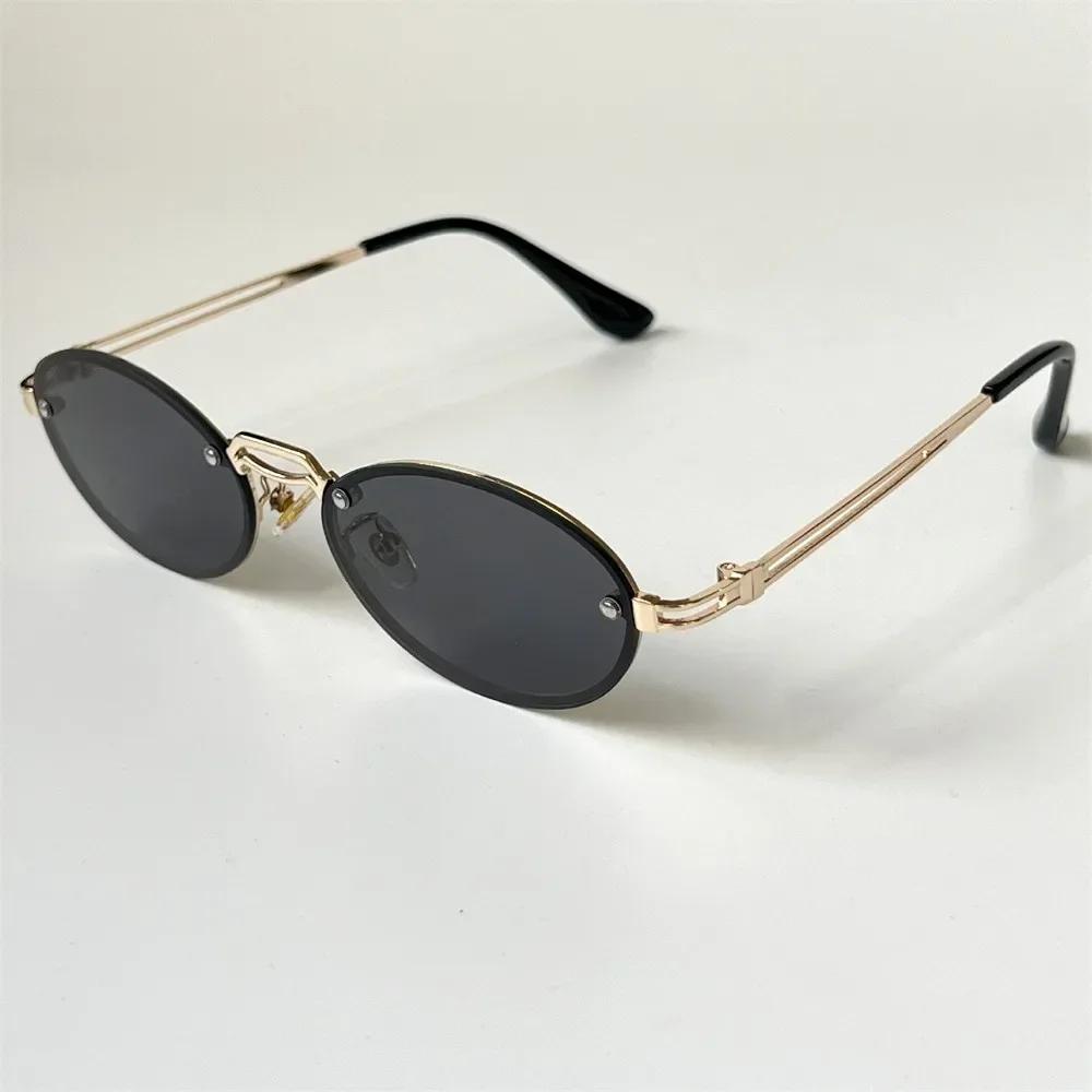 New Retro Oval Frame Outdoor Sunglasses Women men Black Metal Shades Decoration Driving Sun Glasses UV Protective Travel Eyewear