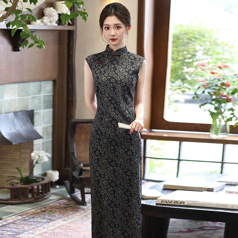 Womens Modern Chinese-Inspired Sleeveless Long Cheongsam Dress 2026 Retro Style With Dot Print Small