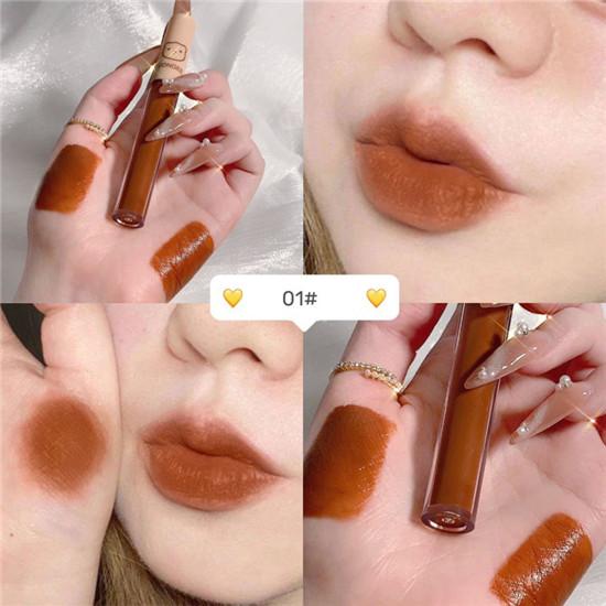 4 Sticks Strawberry Bear Lip Glaze Set Matte Velvet Lipstick Waterproof Moisturizing Lip Gloss Long Lasting Lip Makeup
